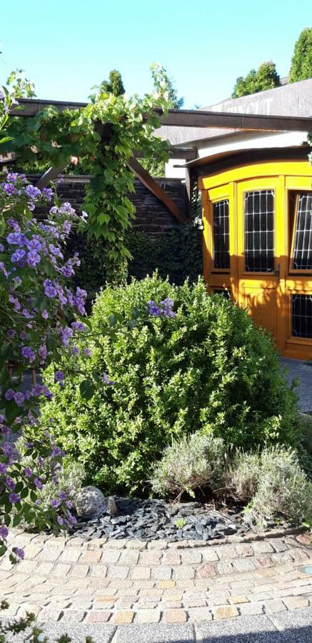 Wein & Gastehaus Hermeshof Hotel ทริทเท็นไฮม์ ภายนอก รูปภาพ